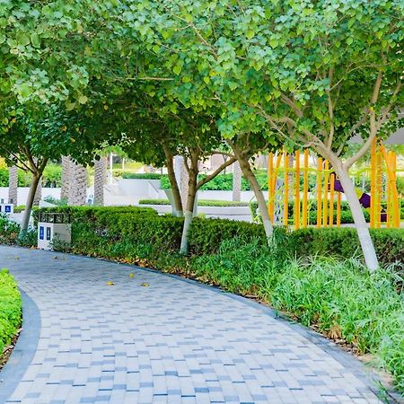 Expo Village Serviced Apartments Dubai Luaran gambar